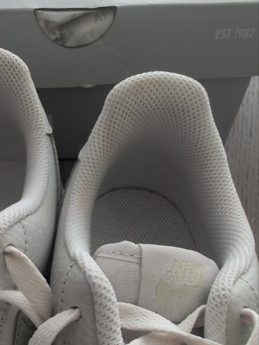 Nike Air Force 1 Low - White with Light Green Swoosh - Picture 5 of 7